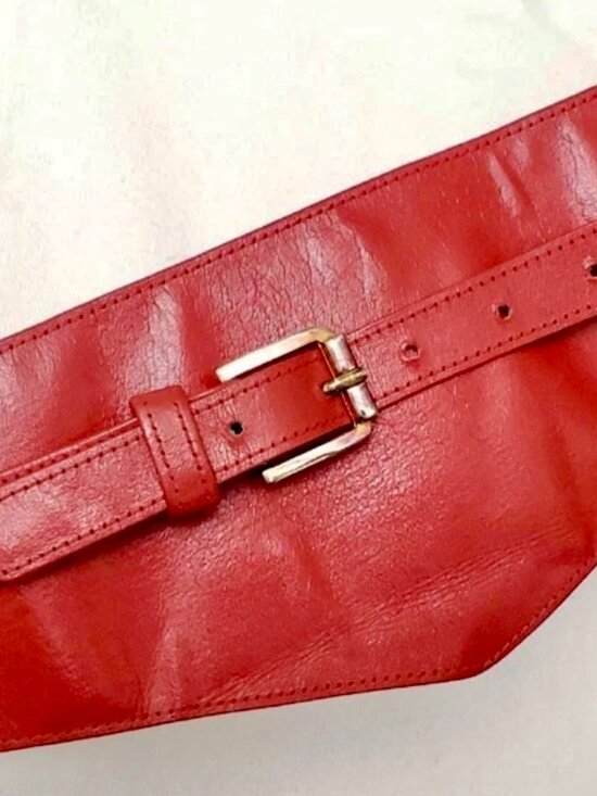 Thierry Mugler 1980s Red Leather Corset Belt – Sculptural Waist Cincher main image 6
